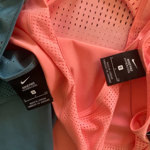 NIKE Hypercool Tank Tops Set of 2 - Picture 3 of 3